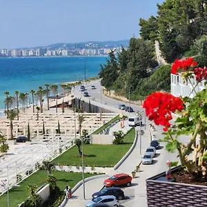 Gold Hotel Vlorë
