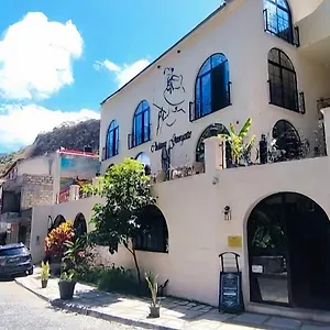 Château Georgette Hotel Pombas